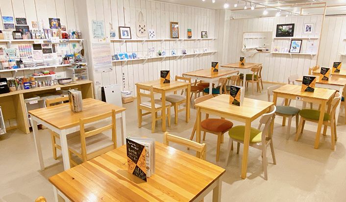 創作空間caféアトリエ